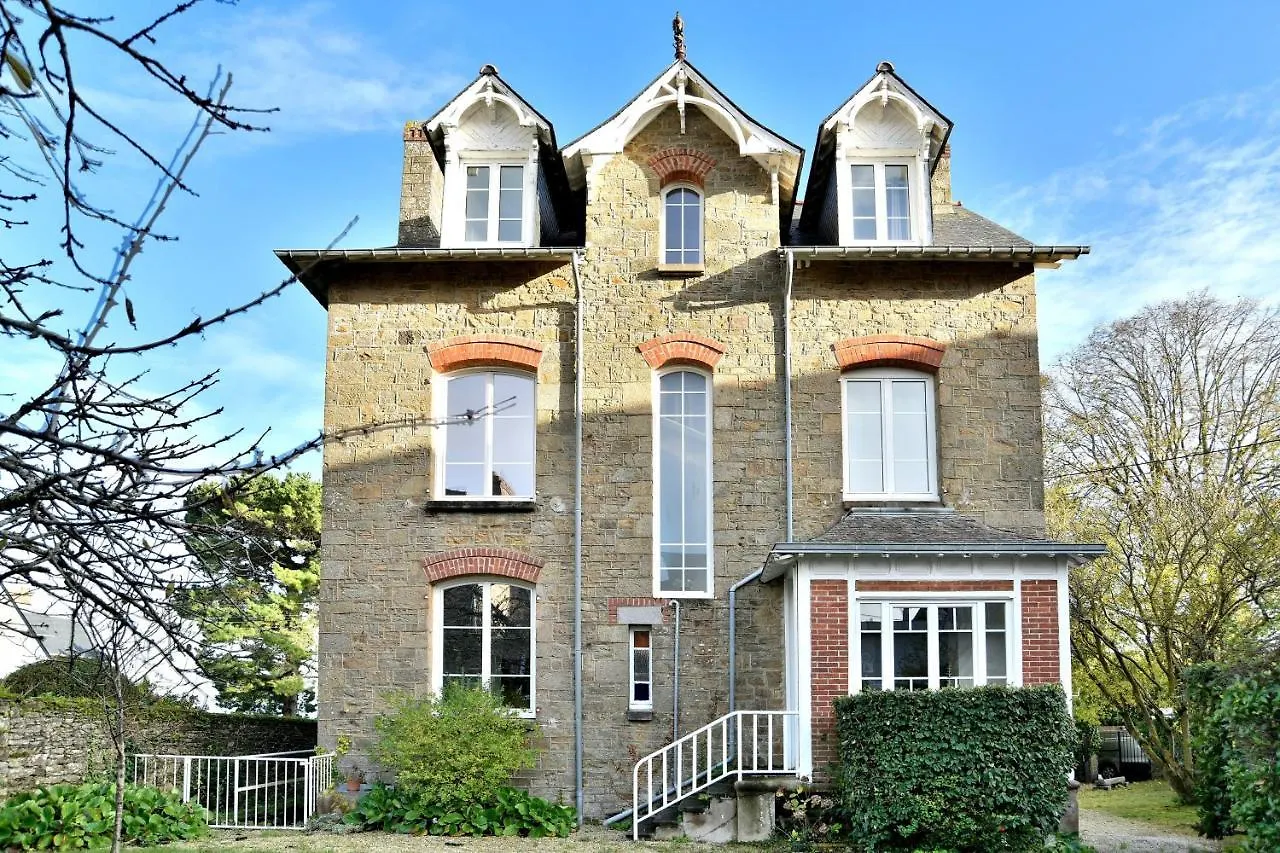 Дом отдыха La Brise Cancalaise - Maison Typique Avec Vue Mer Канкаль Франция